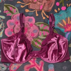 Victoria's Secret Fushia Unlined Velvet Bra